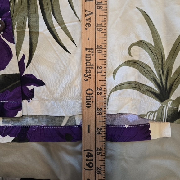 Favant Hawaii Purple Floral Cream Hawaiian Button-Up - Picture 5 of 6